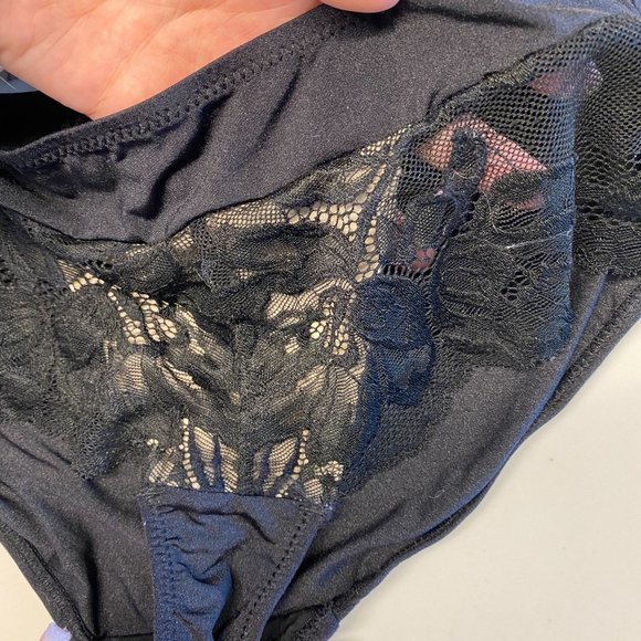 Two Piece Bra Set - Picture 3 of 5